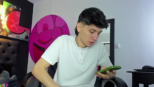 Santi delacruz online show from February 2025 03:26:01 PM