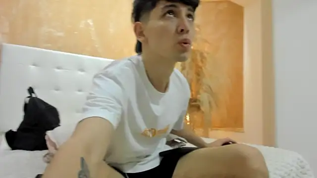 Santi delacruz online show from March 2025 08:08:02 PM