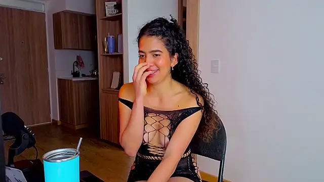 arteverena online show from April 2026 08:58:02 PM