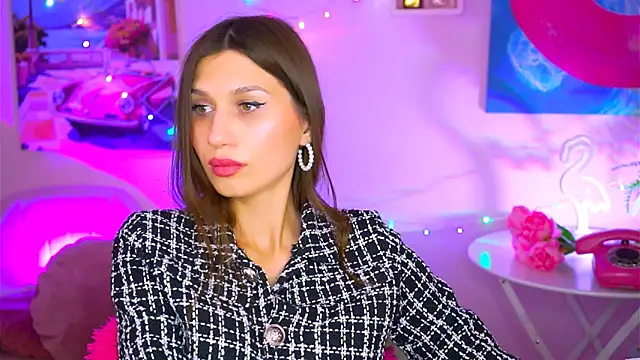 Snapshot of MollyPerry chatting on December 2024 01:26:02 AM MollyPerry online show from December 2024 01:26:02 AM