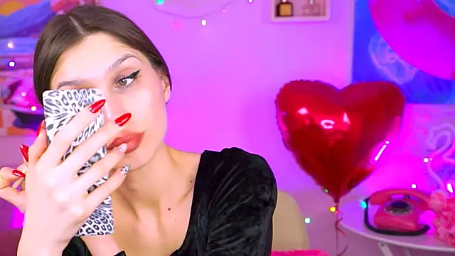 Snapshot of MollyPerry chatting on February 2025 10:20:02 PM MollyPerry online show from February 2025 10:20:02 PM