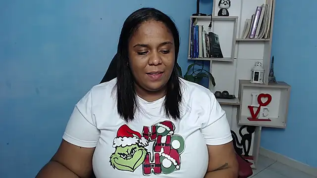 Snapshot of bbw_charlote chatting on December 2024 12:01:02 PM bbw charlote online show from December 2024 12:01:02 PM