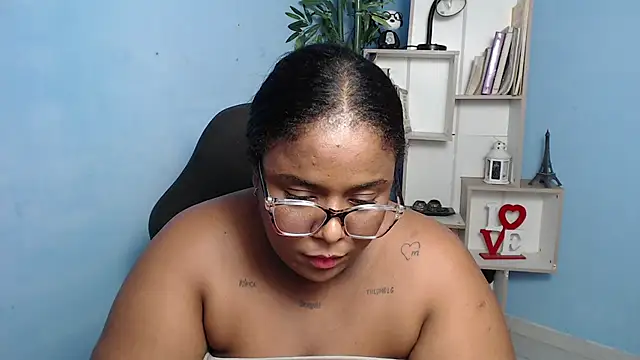 Snapshot of bbw_charlote chatting on January 2025 06:04:01 PM bbw charlote online show from January 2025 06:04:01 PM