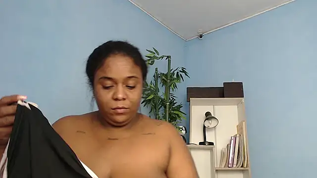 Snapshot of bbw_charlote chatting on January 2025 12:06:01 PM bbw charlote online show from January 2025 12:06:01 PM