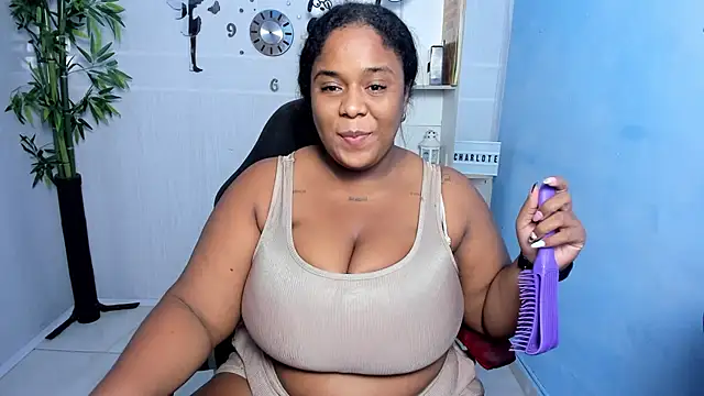 Snapshot of bbw_charlote chatting on March 2025 12:11:01 PM bbw charlote online show from March 2025 12:11:01 PM