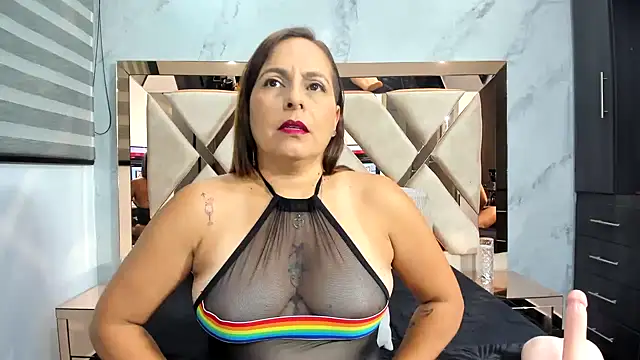 Susy wisee online show from February 2025 03:04:02 AM