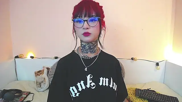 Isabella  dark online show from December 2024 10:23:01 PM