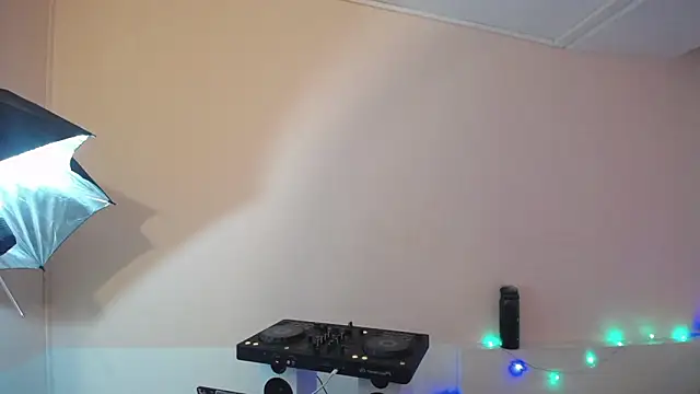 Isabella  dark online show from December 2024 12:27:01 AM