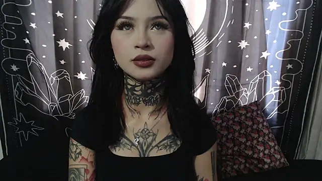 Isabella  dark online show from January 2025 08:46:02 PM