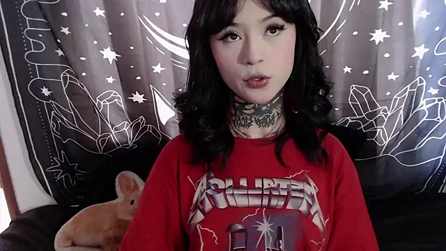 Isabella  dark online show from January 2025 08:32:02 PM