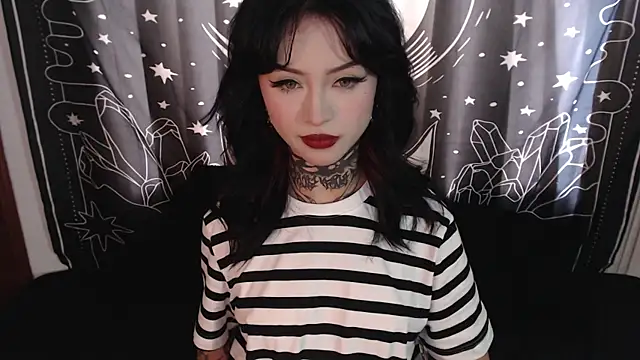 Isabella  dark online show from January 2025 08:58:01 PM