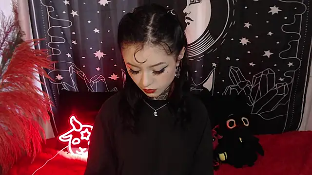 Isabella  dark online show from February 2025 10:42:02 PM