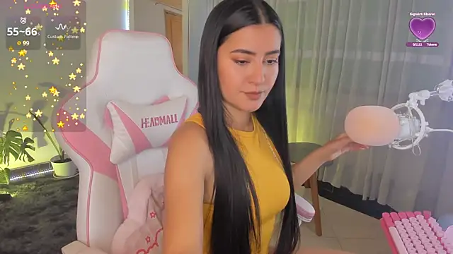 Snapshot of Violetta_kim1 chatting on January 2025 12:36:01 AM Violetta kim1 online show from January 2025 12:36:01 AM