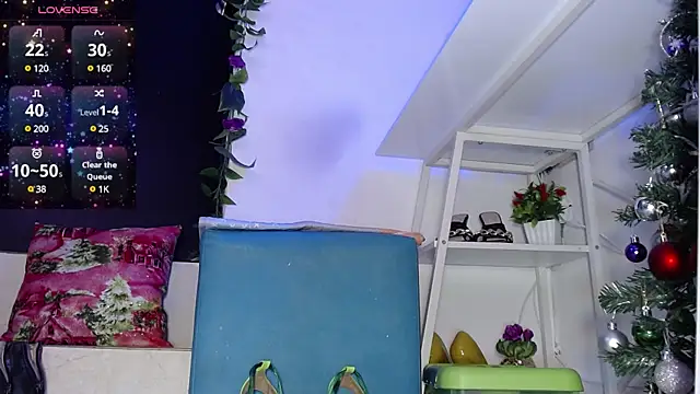 SUZZET 22 online show from December 2024 04:58:01 PM