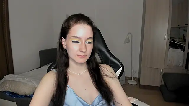 Snapshot of Bridget_fitness chatting on February 2025 03:39:02 PM Bridget fitness online show from February 2025 03:39:02 PM