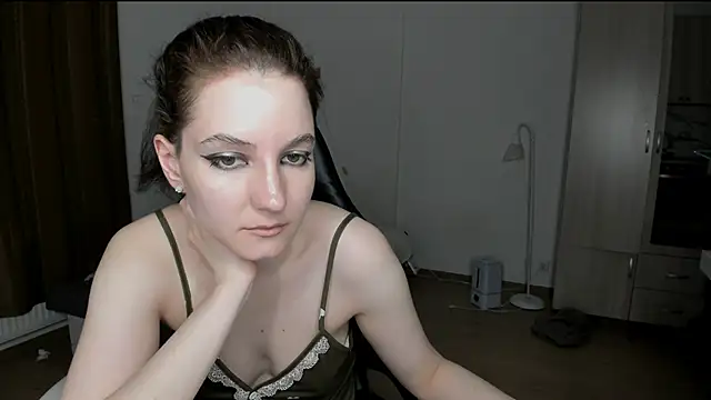 Snapshot of Bridget_fitness chatting on February 2025 12:36:01 PM Bridget fitness online show from February 2025 12:36:01 PM