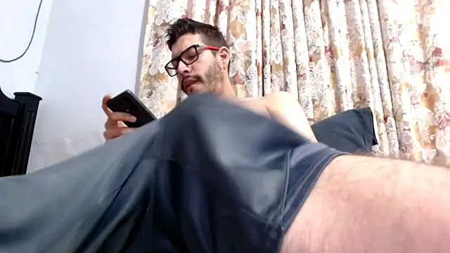 Snapshot of gollfather13 chatting on March 2025 03:16:02 PM gollfather13 online show from March 2025 03:16:02 PM