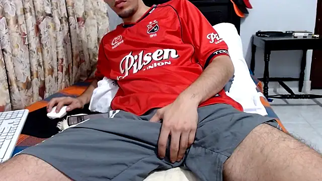 Snapshot of gollfather13 chatting on September 2025 02:11:02 AM gollfather13 online show from September 2025 02:11:02 AM