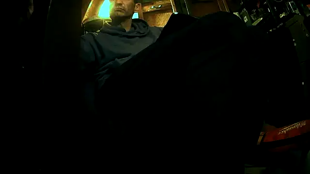 Snapshot of Haztogo4me chatting on November 2025 06:08:02 AM Haztogo4me online show from November 2025 06:08:02 AM