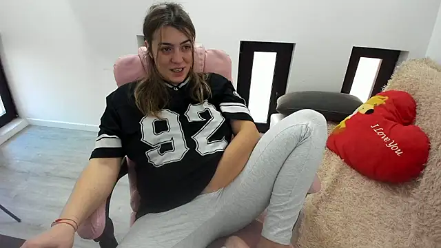 Dyana Kaylinn online show from March 2026 05:11:01 AM