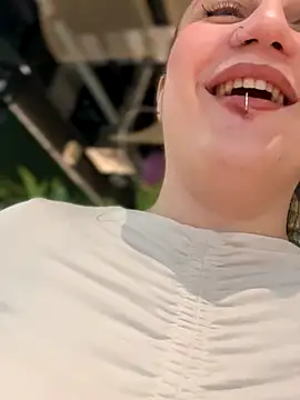 Snapshot of JessiMur chatting on September 2025 04:05:02 AM JessiMur online show from September 2025 04:05:02 AM