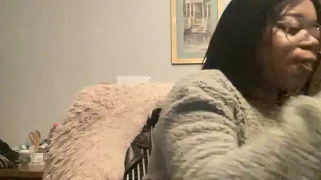 MommyConfident online show from January 2026 09:18:01 PM