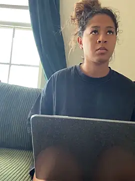 VanessaBling online show from October 2025 02:59:01 PM