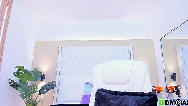 celeste wayne online show from November 2025 02:01:01 PM