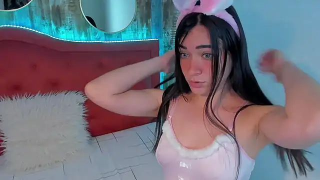 Emma Sophia2 online show from December 2024 07:00:02 AM