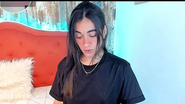 Emma Sophia2 online show from February 2025 06:35:01 AM