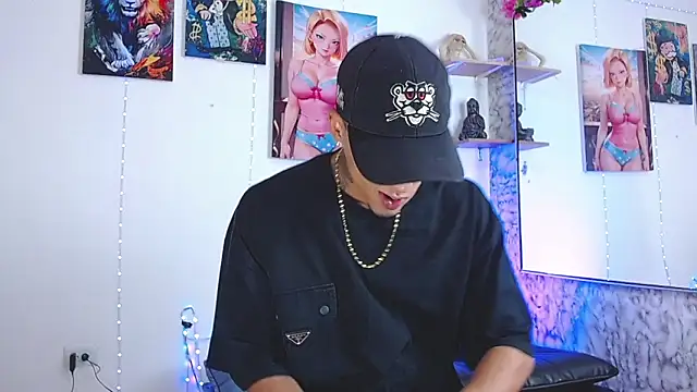 Snapshot of Liam_lee chatting on September 2025 08:20:01 PM Liam lee online show from September 2025 08:20:01 PM