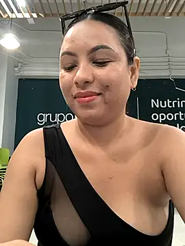 Francesca ferrari online show from March 2025 05:41:02 PM