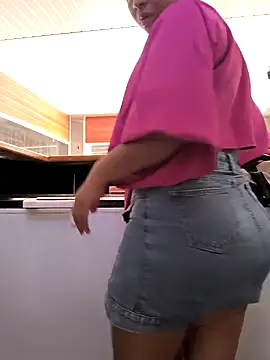 Francesca ferrari online show from April 2026 08:44:02 PM