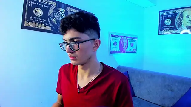 TylerWhite  online show from January 2025 06:43:02 AM