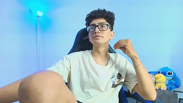 TylerWhite  online show from October 2025 06:22:02 AM