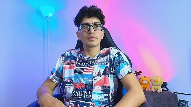 TylerWhite  online show from December 2025 06:41:02 AM