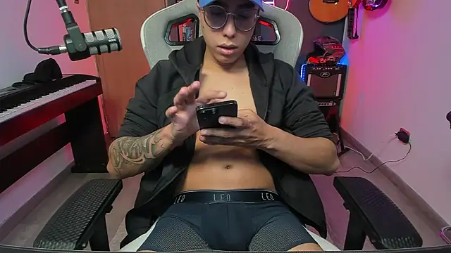 Snapshot of granxarma960 chatting on January 2025 04:41:01 AM granxarma960 online show from January 2025 04:41:01 AM