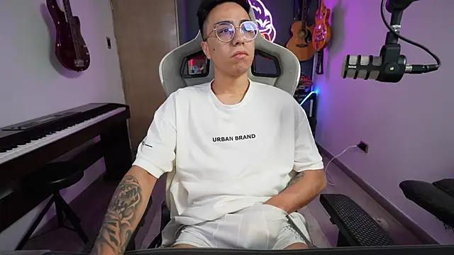 Snapshot of granxarma960 chatting on February 2025 06:53:02 AM granxarma960 online show from February 2025 06:53:02 AM