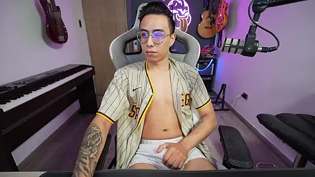 Snapshot of granxarma960 chatting on March 2025 04:47:02 AM granxarma960 online show from March 2025 04:47:02 AM