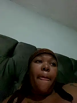 Mandy-101 online show from November 2025 05:02:01 PM