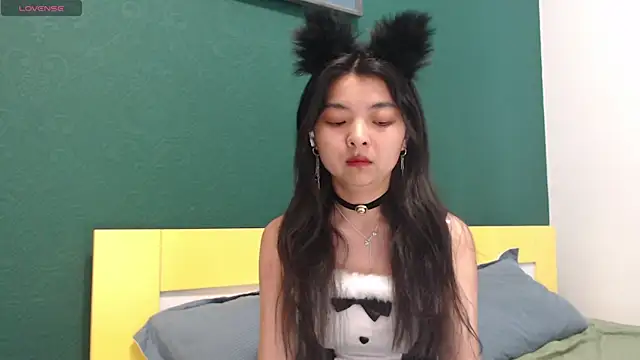 Shy Kira online show from April 2026 09:56:01 AM