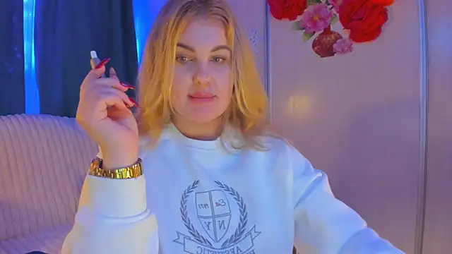 CoraSwon online show from January 2025 10:45:02 PM