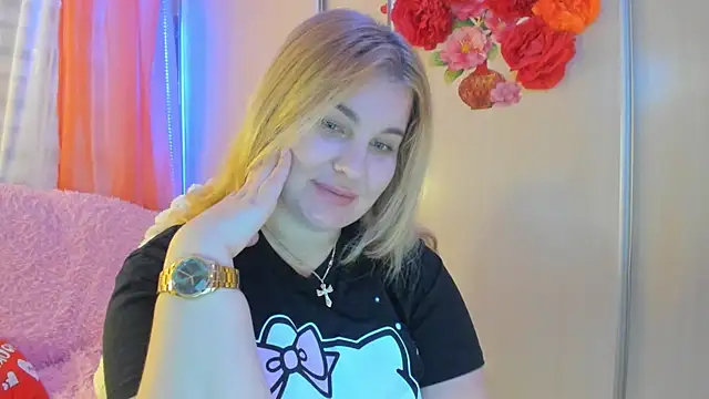 CoraSwon online show from March 2025 07:32:01 PM