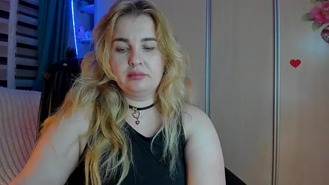 CoraSwon online show from March 2026 04:40:02 PM