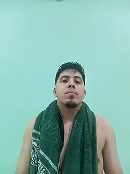 Snapshot of Fiel77 chatting on May 2026 10:26:02 PM Fiel77 online show from May 2026 10:26:02 PM