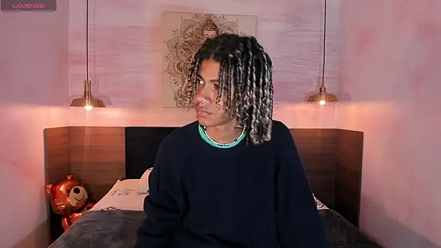 Maxim-Walker online show from February 2025 03:12:02 AM