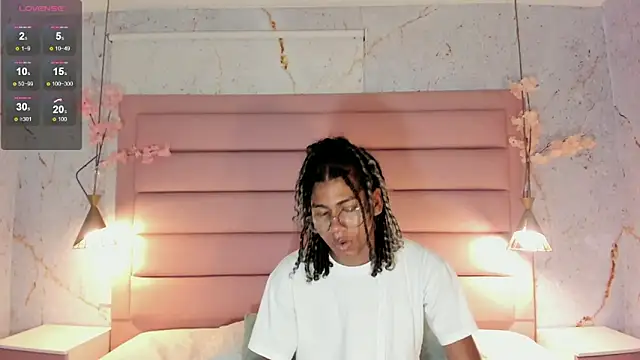 Maxim-Walker online show from September 2025 03:39:02 AM