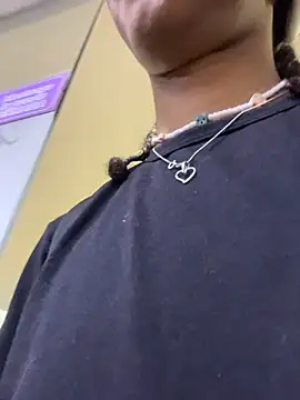 Maxim-Walker online show from November 2025 02:26:01 AM