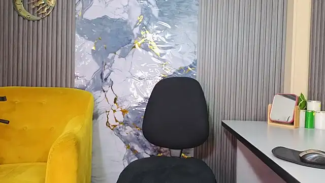 GianellaCox  online show from February 2026 12:42:02 PM