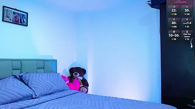 astrid-omega online show from March 2025 12:32:01 AM